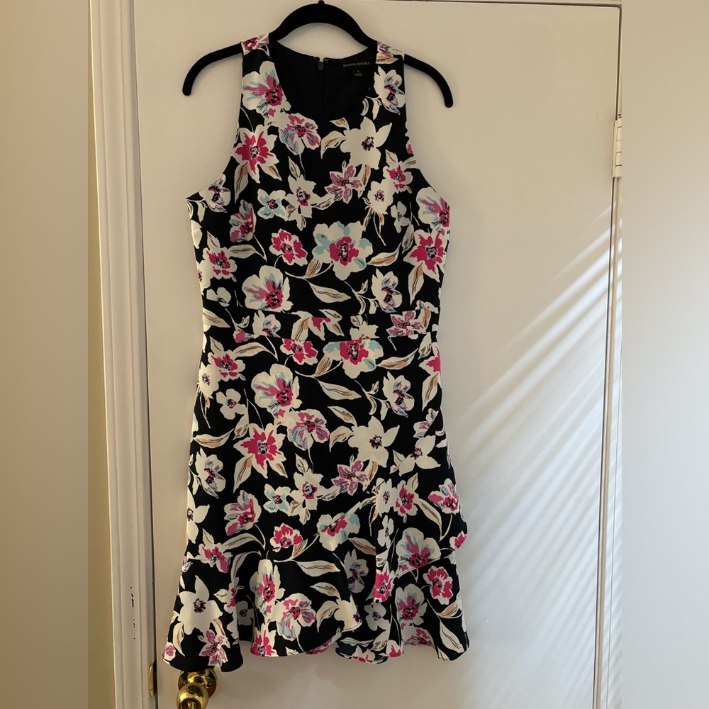Banana Republic sleeveless dress